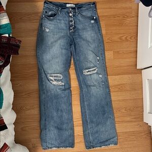 Women's Blue Distressed Jeans(7)